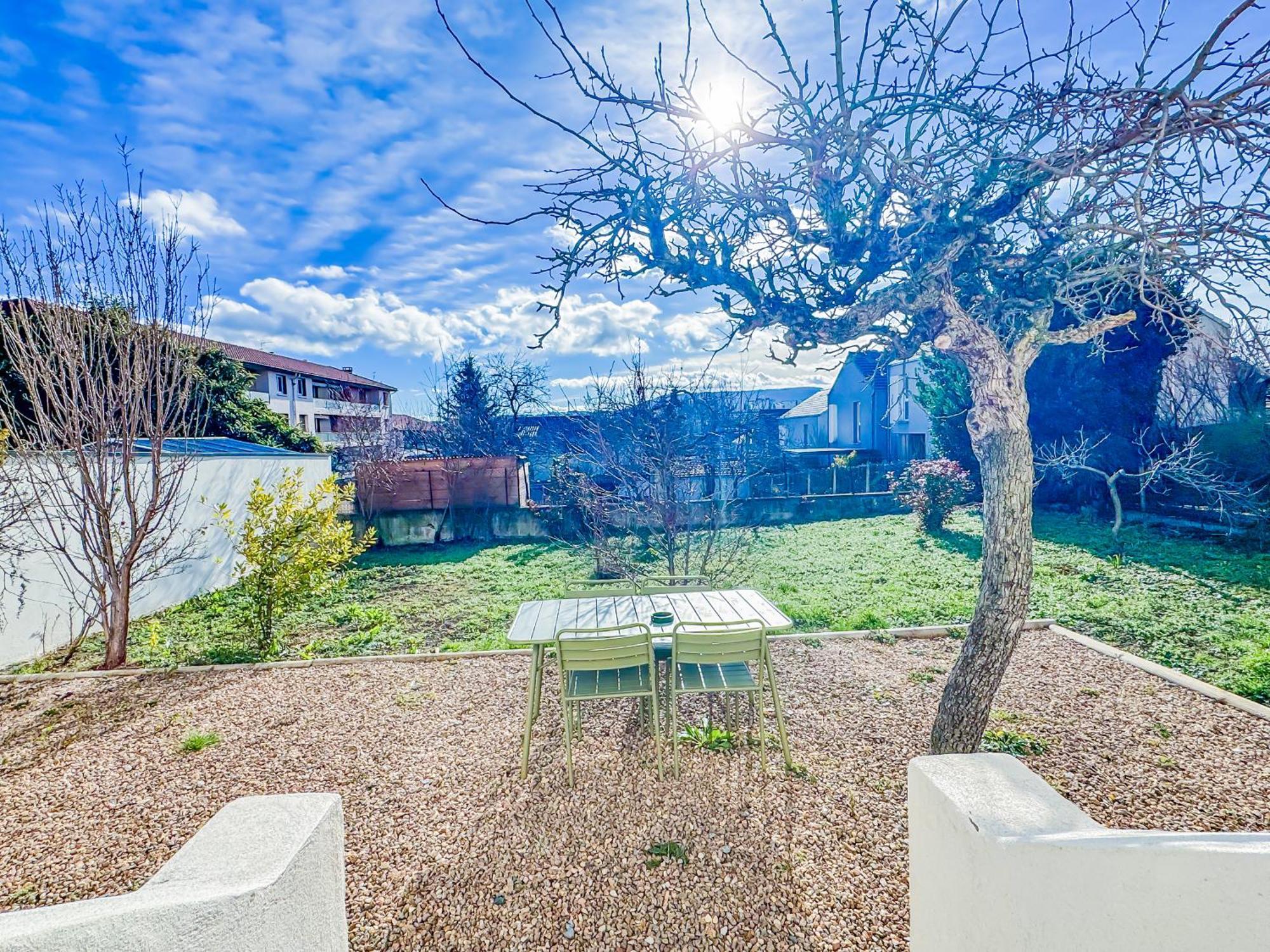 Grand Avec Piscine Clermont-Ferrand